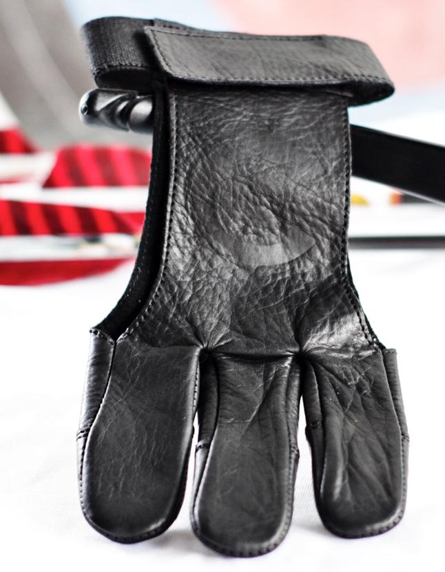 Напальчник традиционный (черн кожа) L